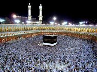  - السعودية تستضيف مليون مسلم في أكبر موسم حج منذ تفشي الوباء..
